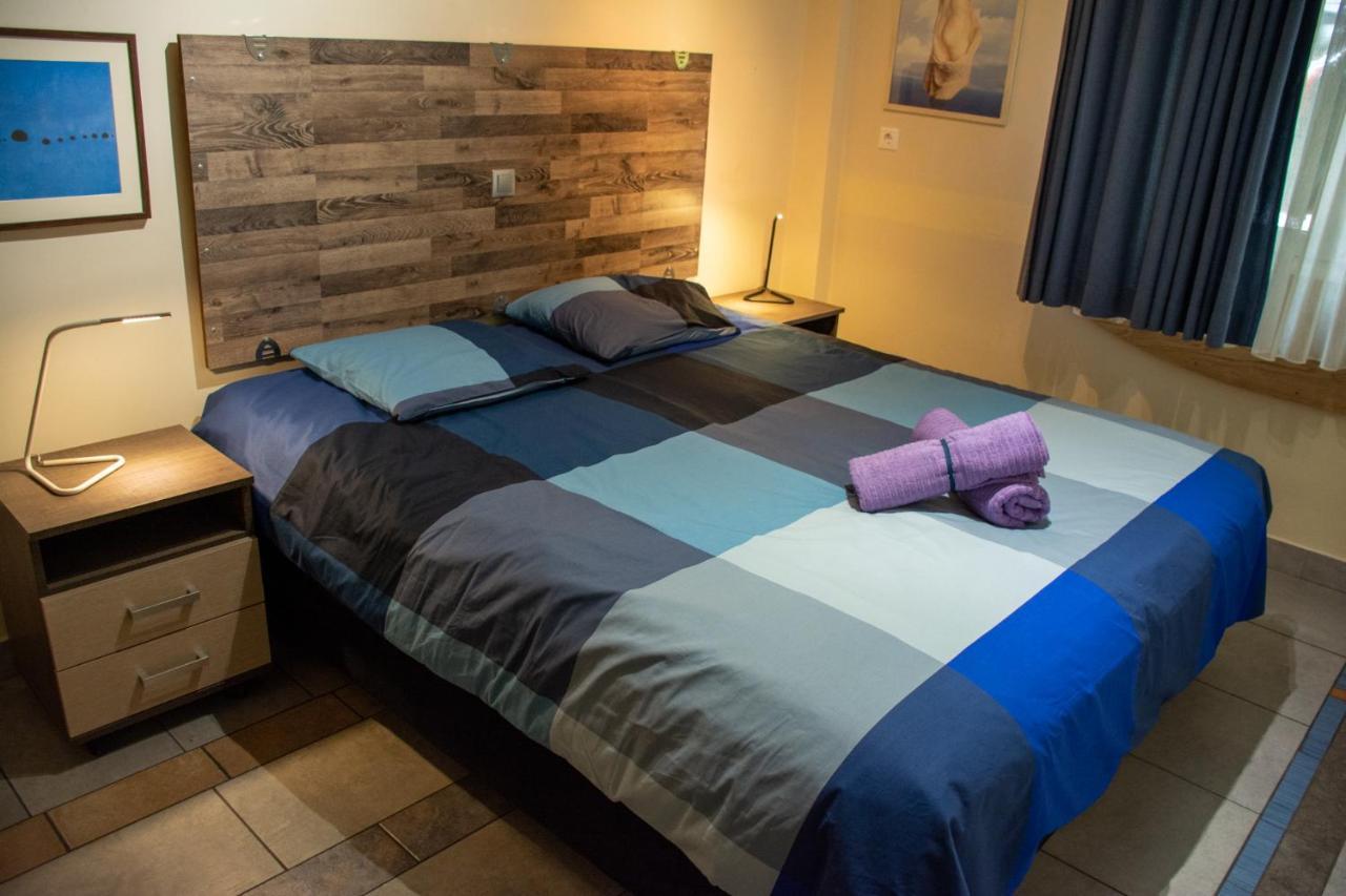 Handcrafted Unique Flat, 200M From The Acropolis Atene Esterno foto